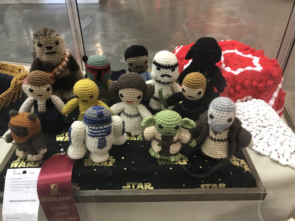 Little crocheted Star Wars dolls 